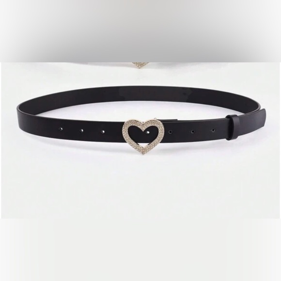 Black Vegan Leather Heart Shape Buckle Belt - Picture 3 of 4